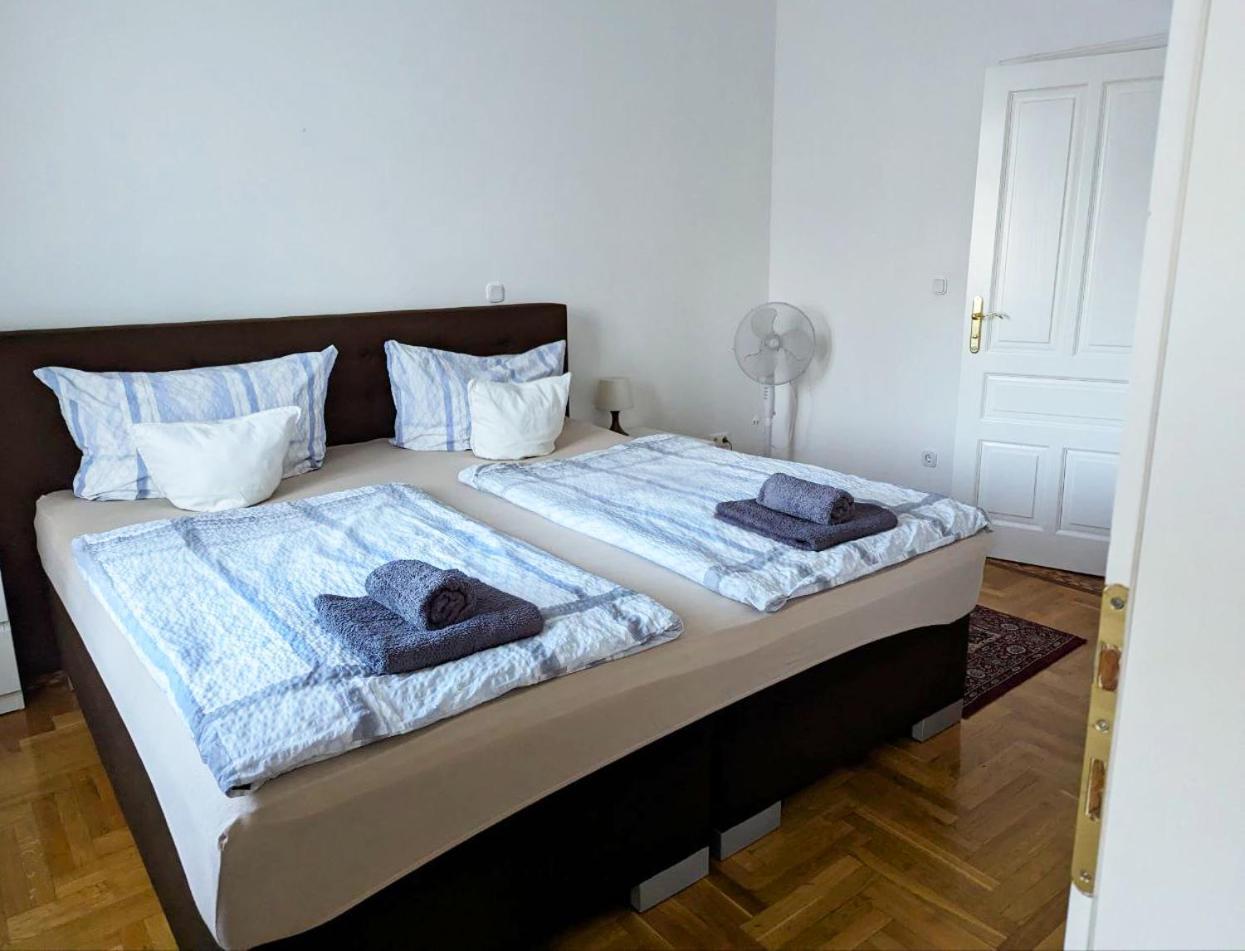 Schoenbrunn Palace Free Parking And 24h Check-in Vienna